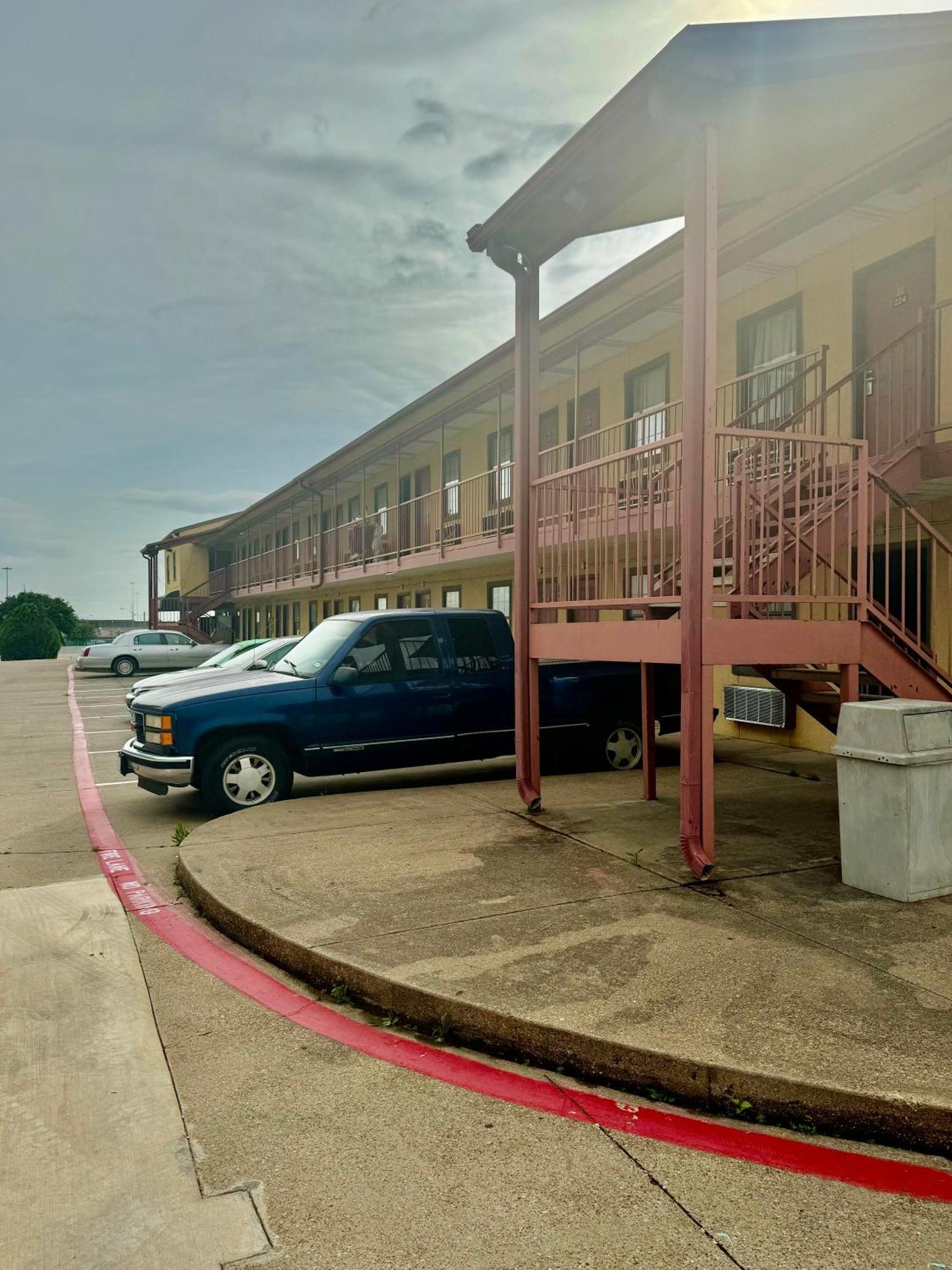 Seagoville Inn Luaran gambar